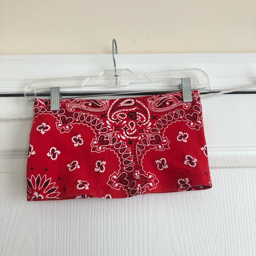 Crop top